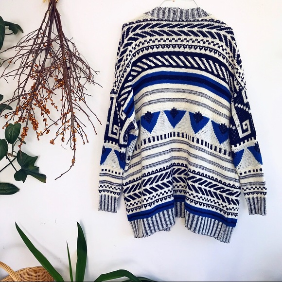 ❌SOLD❌ Ecote Striped Blue Tribal Open Cardigan - Picture 2 of 3